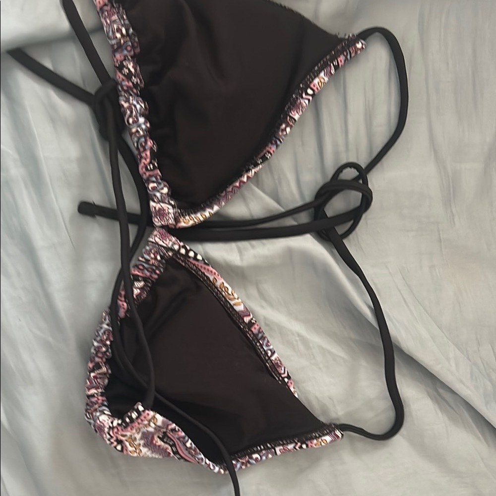 Patterned Bikini Top - Picture 4 of 4